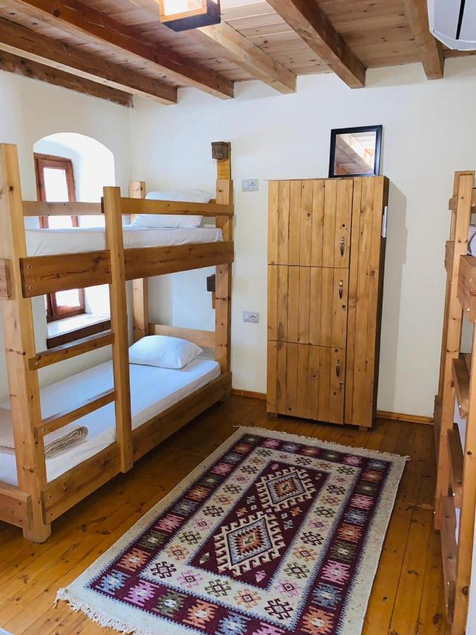 Guest House And Hostel Val-Mar Gjirokastër Екстериор снимка