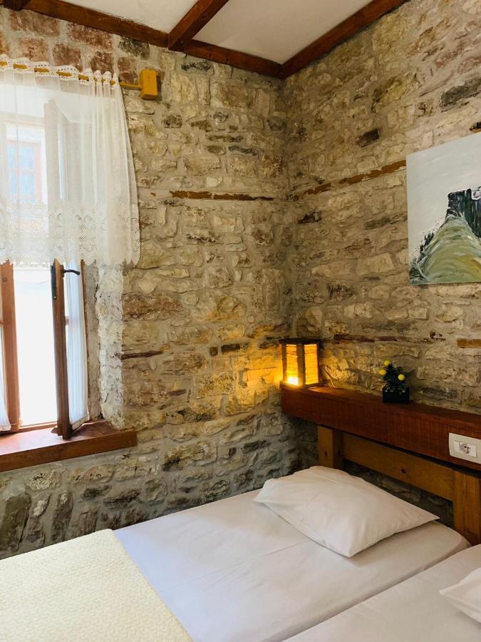 Guest House And Hostel Val-Mar Gjirokastër Екстериор снимка