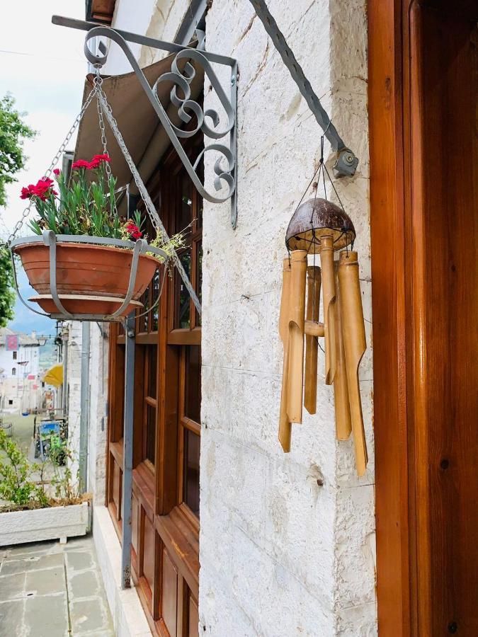 Guest House And Hostel Val-Mar Gjirokastër Екстериор снимка