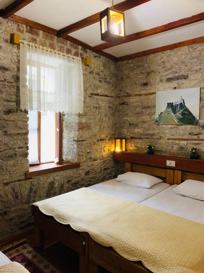 Guest House And Hostel Val-Mar Gjirokastër Екстериор снимка