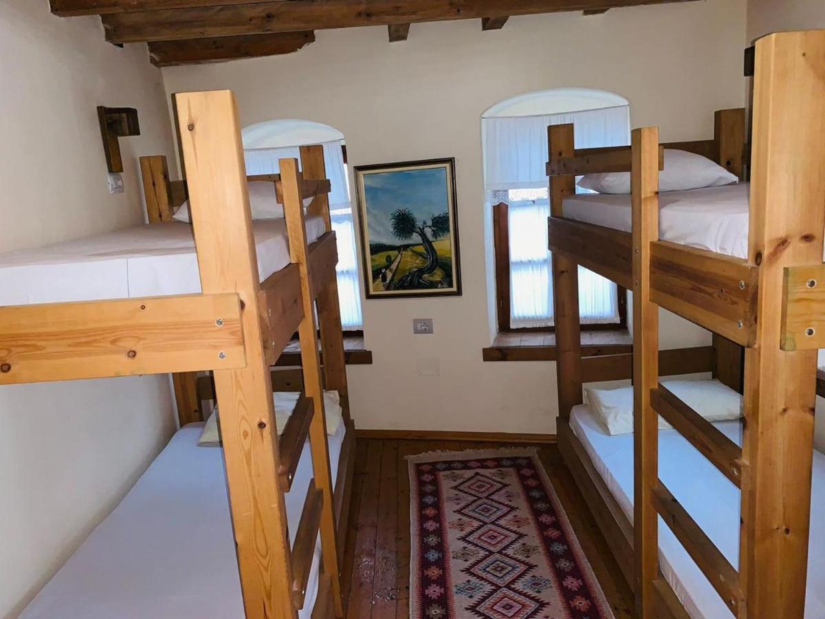 Guest House And Hostel Val-Mar Gjirokastër Екстериор снимка
