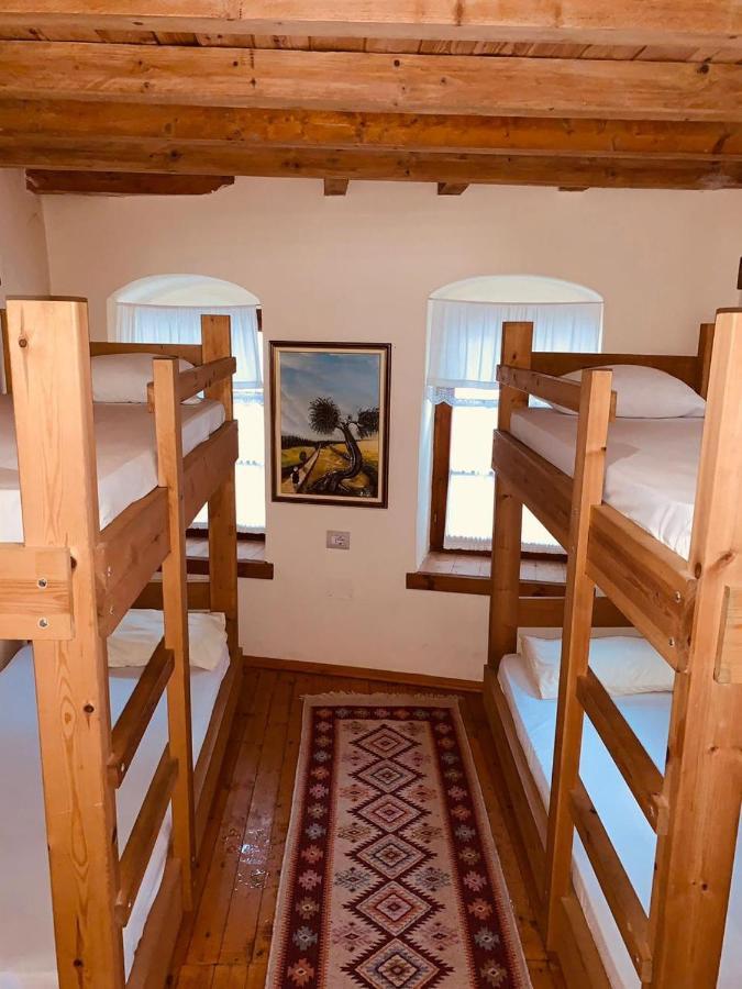Guest House And Hostel Val-Mar Gjirokastër Екстериор снимка