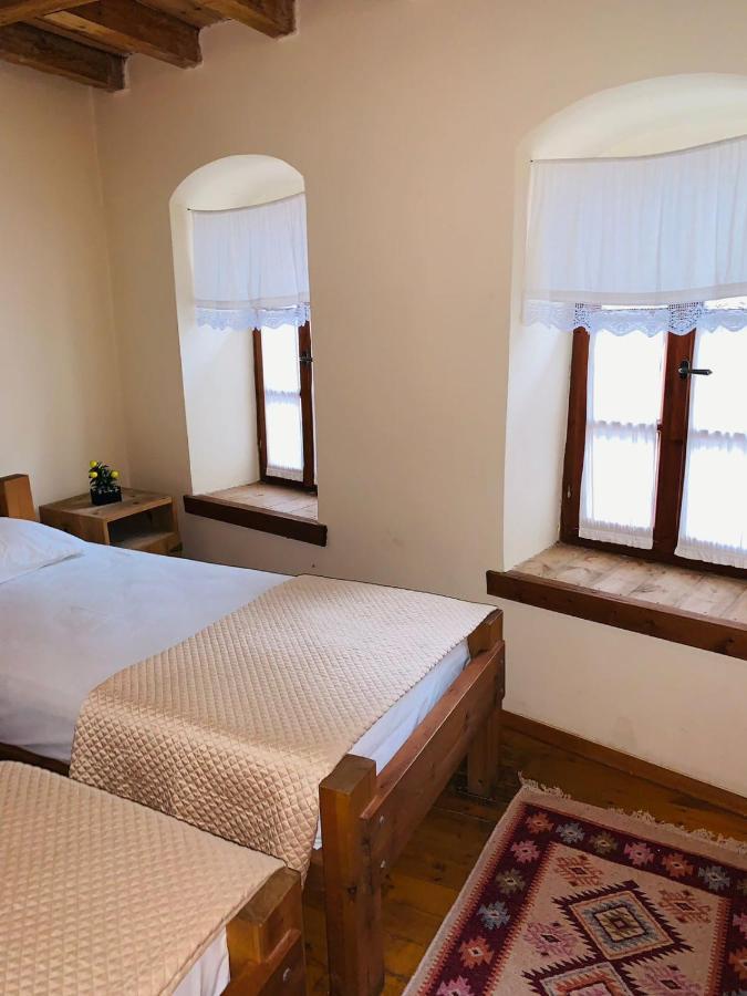 Guest House And Hostel Val-Mar Gjirokastër Екстериор снимка