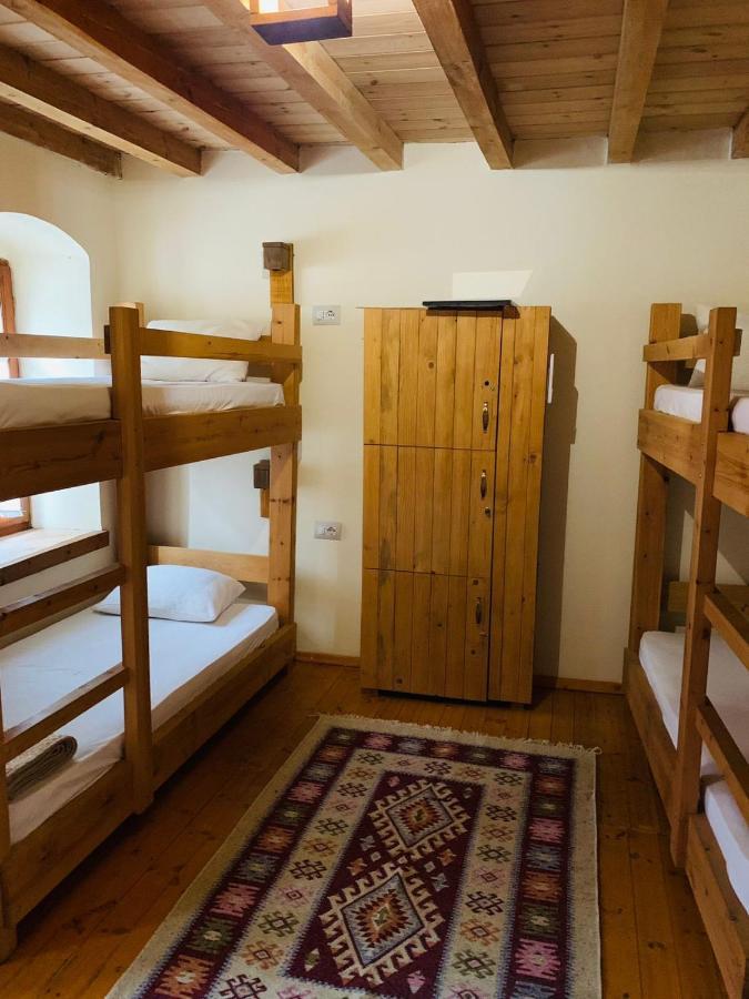 Guest House And Hostel Val-Mar Gjirokastër Екстериор снимка