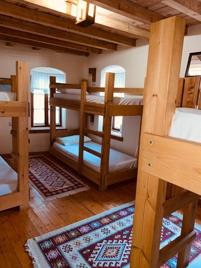 Guest House And Hostel Val-Mar Gjirokastër Екстериор снимка